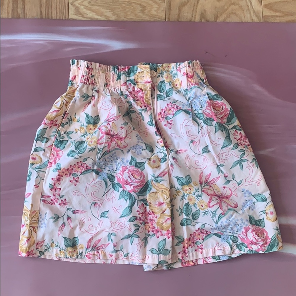 Vintage floral shorts